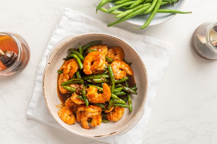 Teriyaki Shrimp with Green Beans Teriyaki shrimp with green beans in a bowl with homemade teriyaki sauce.